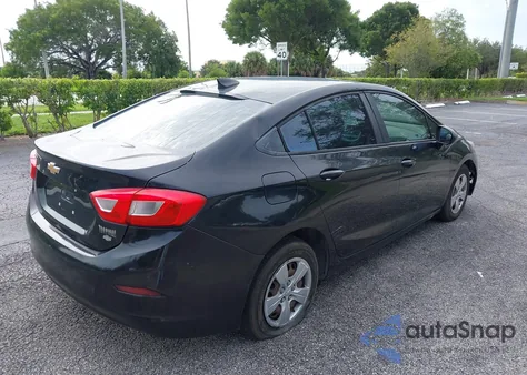 2017 Chevrolet Cruze Ls z USA, uszkodzony, nr VIN 1G1BC5SM6H7192534